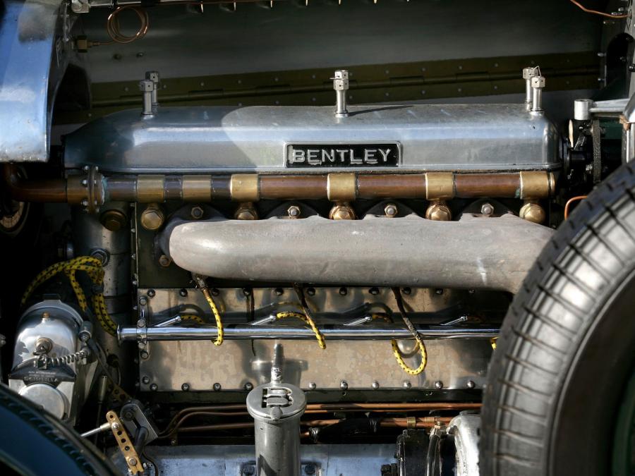 Моторный отсек Bentley 4&frac12;-Litre Blower 1926 года  (фото 11 из 27)